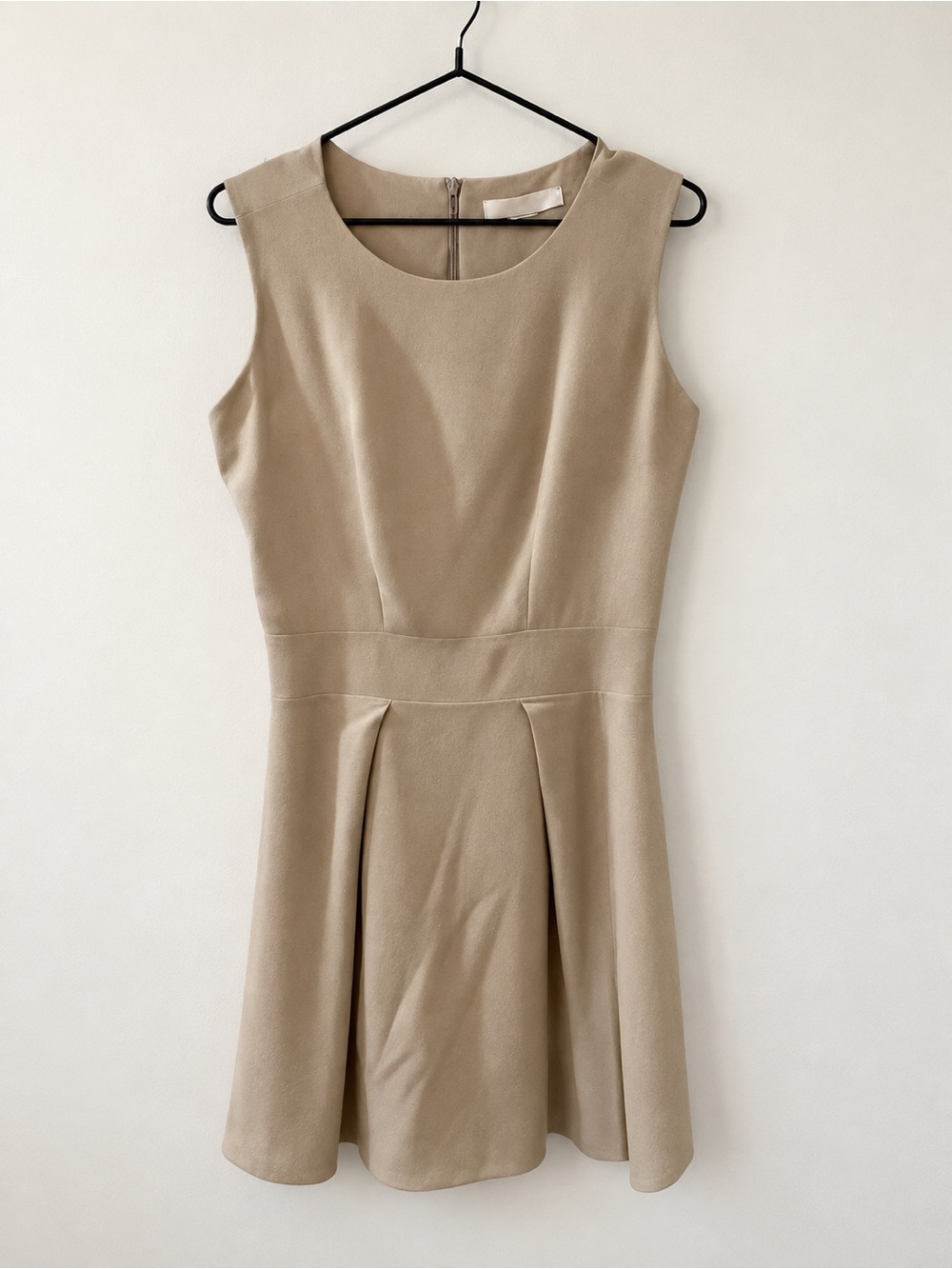 Sleeveless Beige Pleated Mini Dress